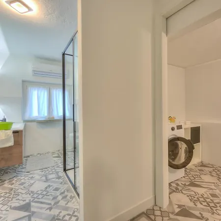 Residenza La Lanterna Pool And Relax - Happy Apartman *